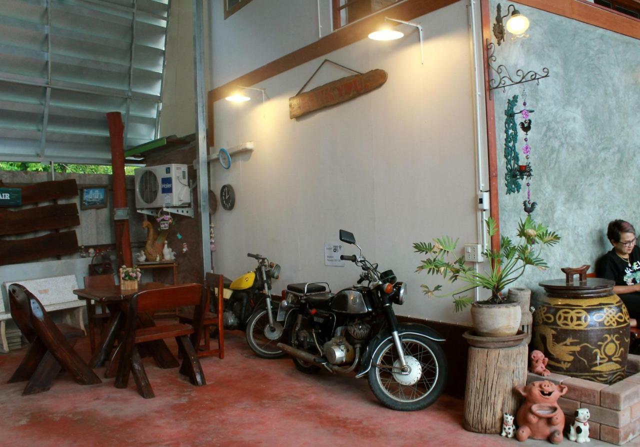 Ban Khun Rin Homestay Amphava Kültér fotó