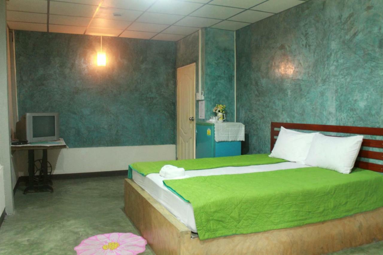 Ban Khun Rin Homestay Amphava Kültér fotó